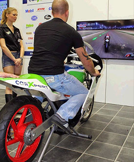 MotoGP Simulator CarXpert Autosalon Genf Playbike Motorrad-Simulator