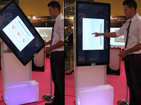 App-Promoscreen Touchscreen Besuchermagnet interaktive Kommunikationslösungen Aufmerksamkeit erlbenisreich emotion emotionalisieren Spass Fantainment Eventgame Einkaufszentrum EyeCatcher Messe Promotion Sponsoring